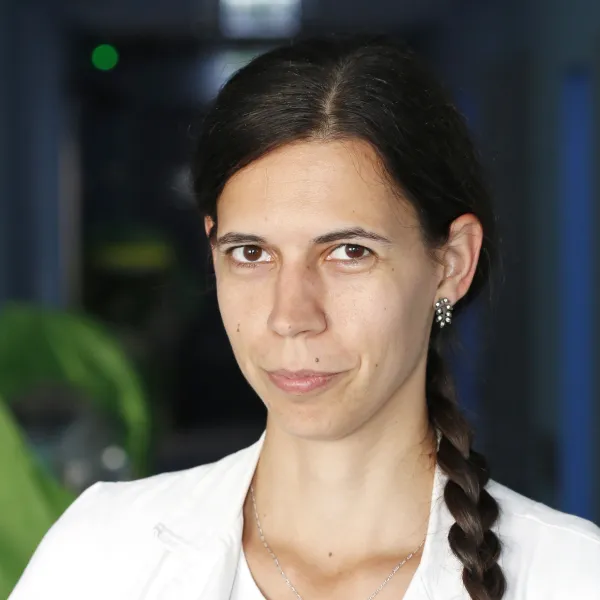dr. Veres Éva Dorottya portré